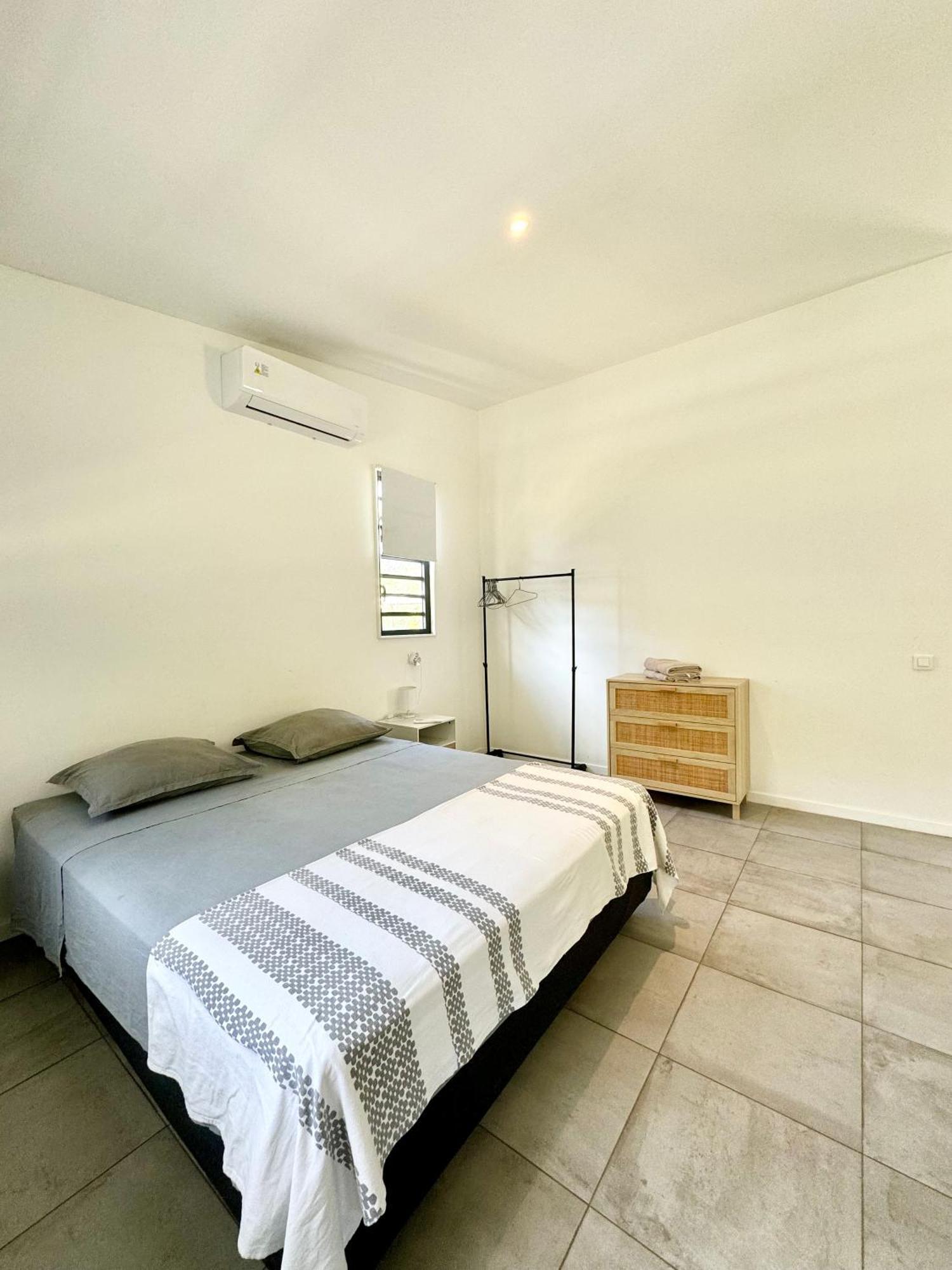 Tiny House Moorea Haylee Papetoai Exterior photo